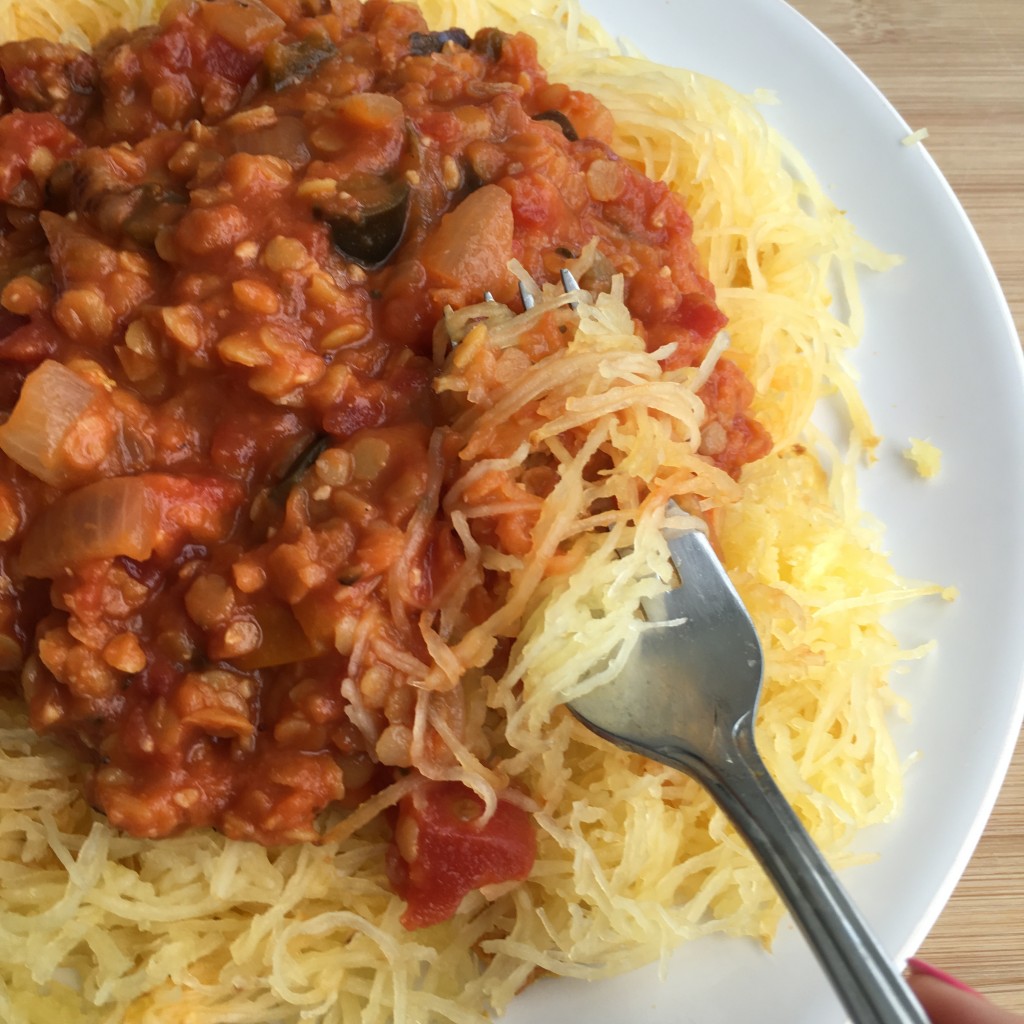 red lentil marinara sauce with spaghetti squash