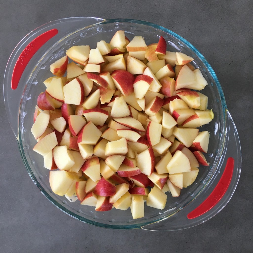 sliced apples